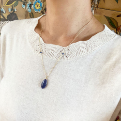 Halskde i Forgyldt Sterlingslv med Lapis