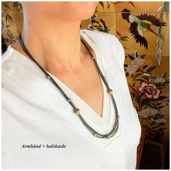 Armbnd eller halskde - 4 rk med Magnetls - Rhodineret/forgyldt