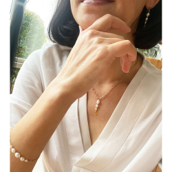 Armbnd i 14kt singapore kde med ferskvandsperler