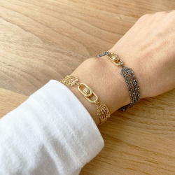 Armbnd &amp; Halskde - 6 rk.Oxideret Rustik/Hamret m.Forgyldt Magnetls