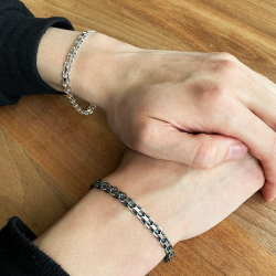 Armbnd eller halskde i Bismark-Letoxideret Sterlingslv-Bredde 6mm