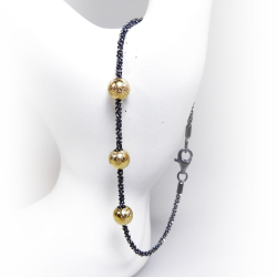 Armbnd eller  Halskde m. 3 stk Magic Beads-6mm